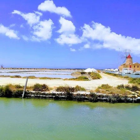 Al Vecchio Pontile Vista mare Bnb-2